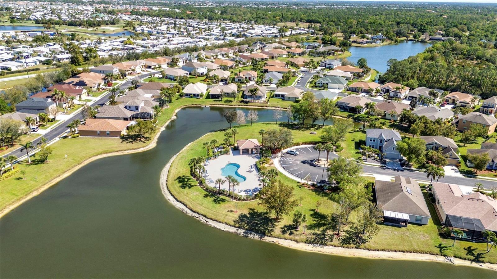 Image 65 of 80 For 2724 Suncoast Lakes Boulevard