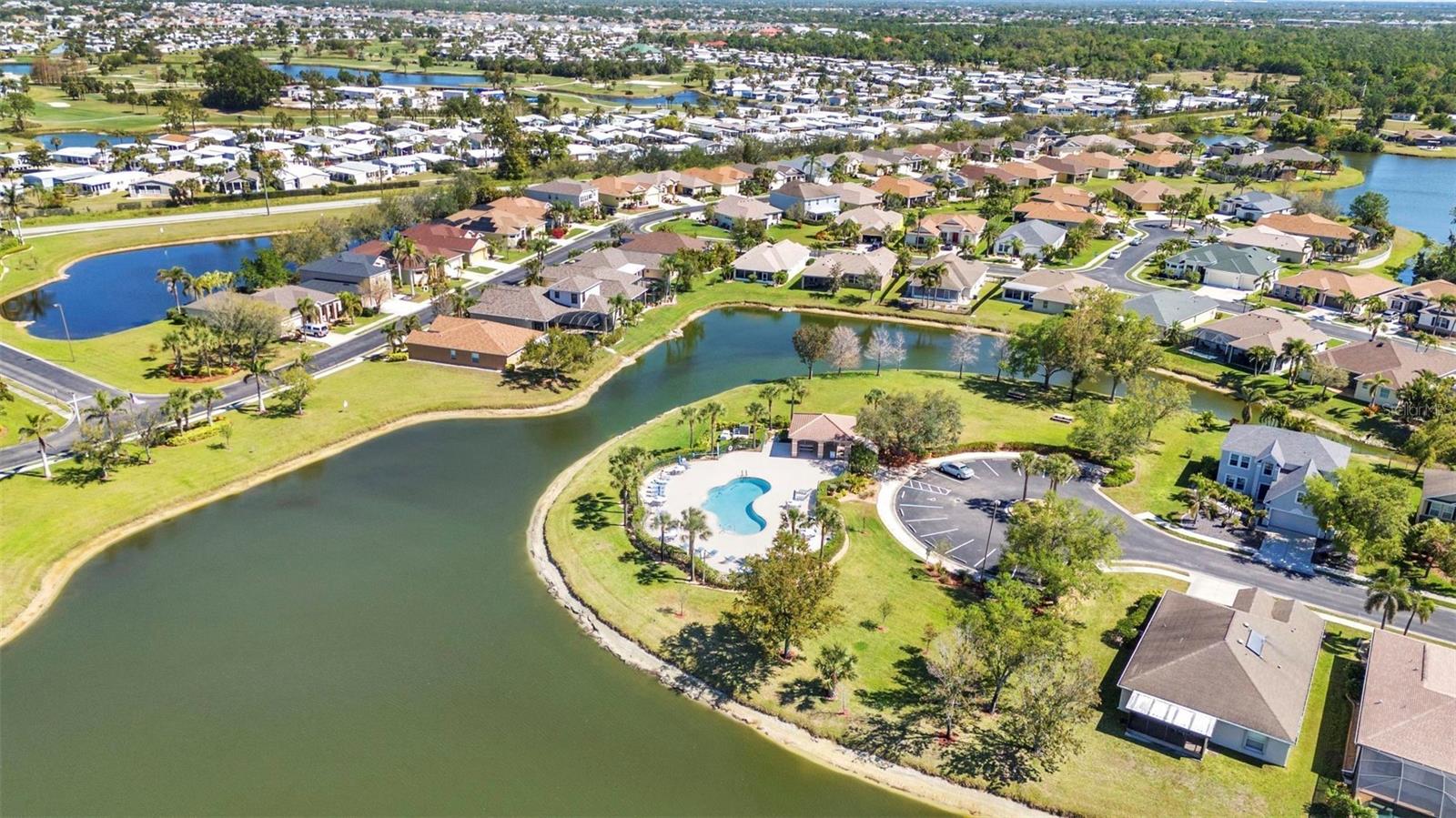 Image 66 of 80 For 2724 Suncoast Lakes Boulevard