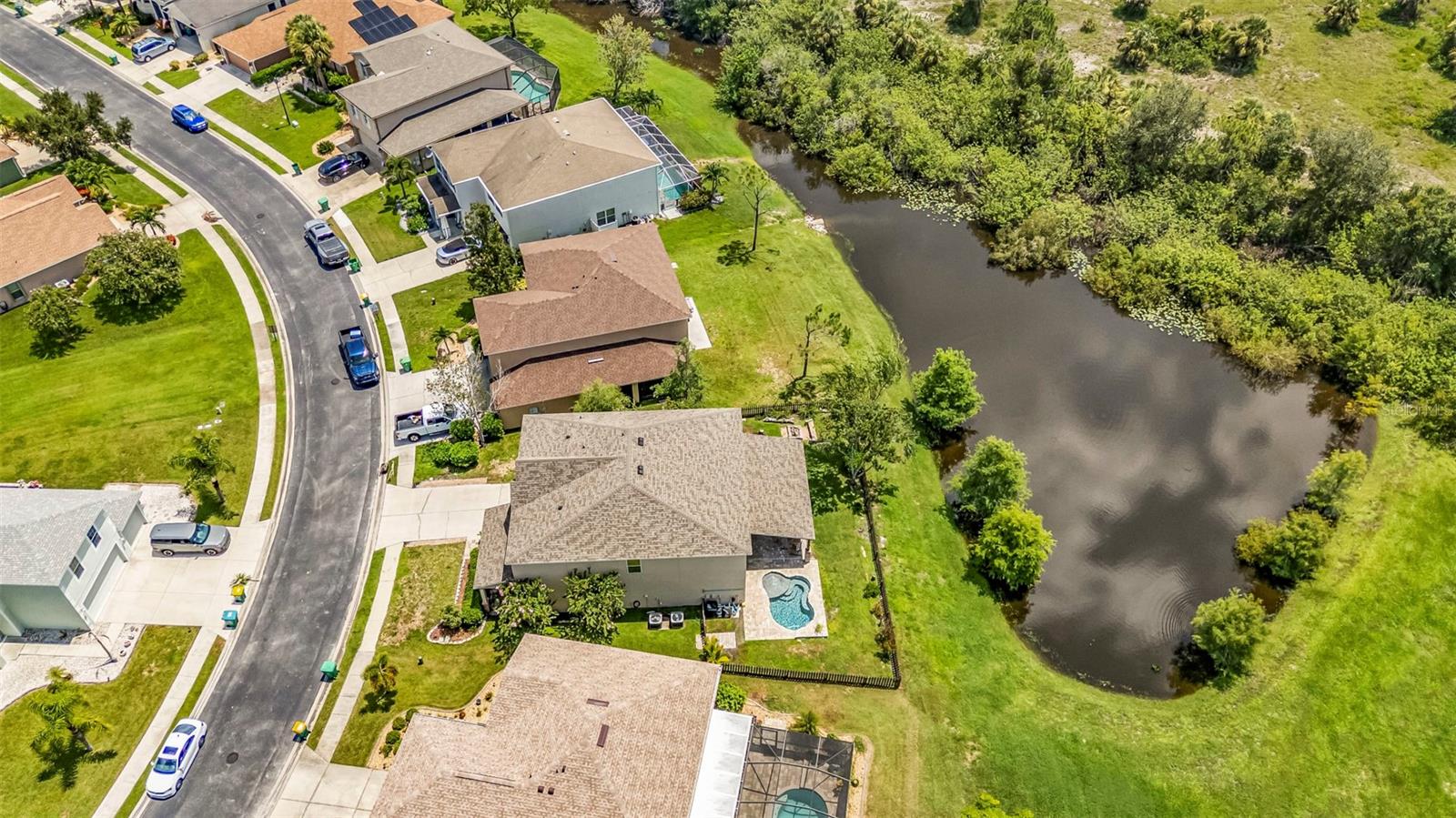 Image 72 of 80 For 2724 Suncoast Lakes Boulevard