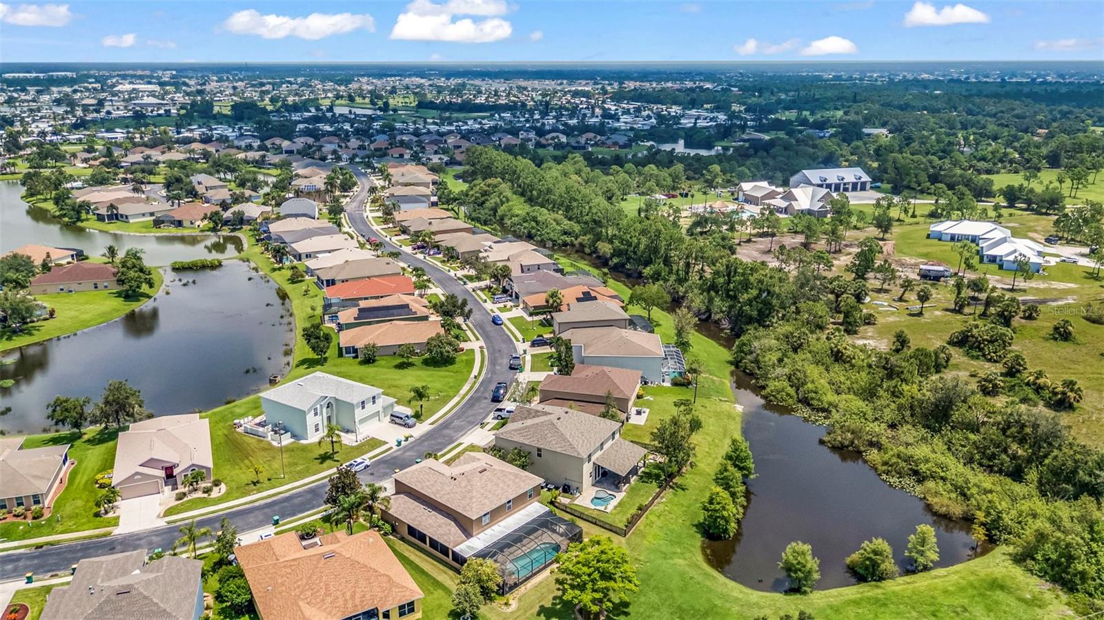 Image 74 of 80 For 2724 Suncoast Lakes Boulevard