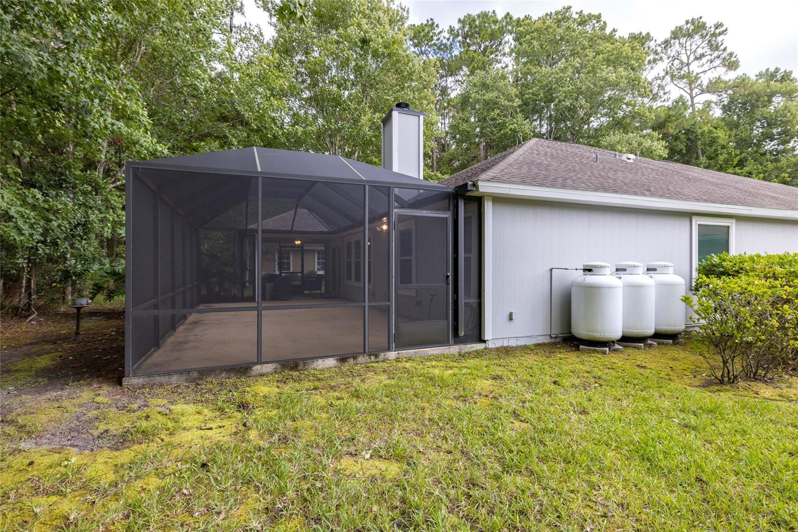 Image 26 of 30 For 984 Buttercup Drive