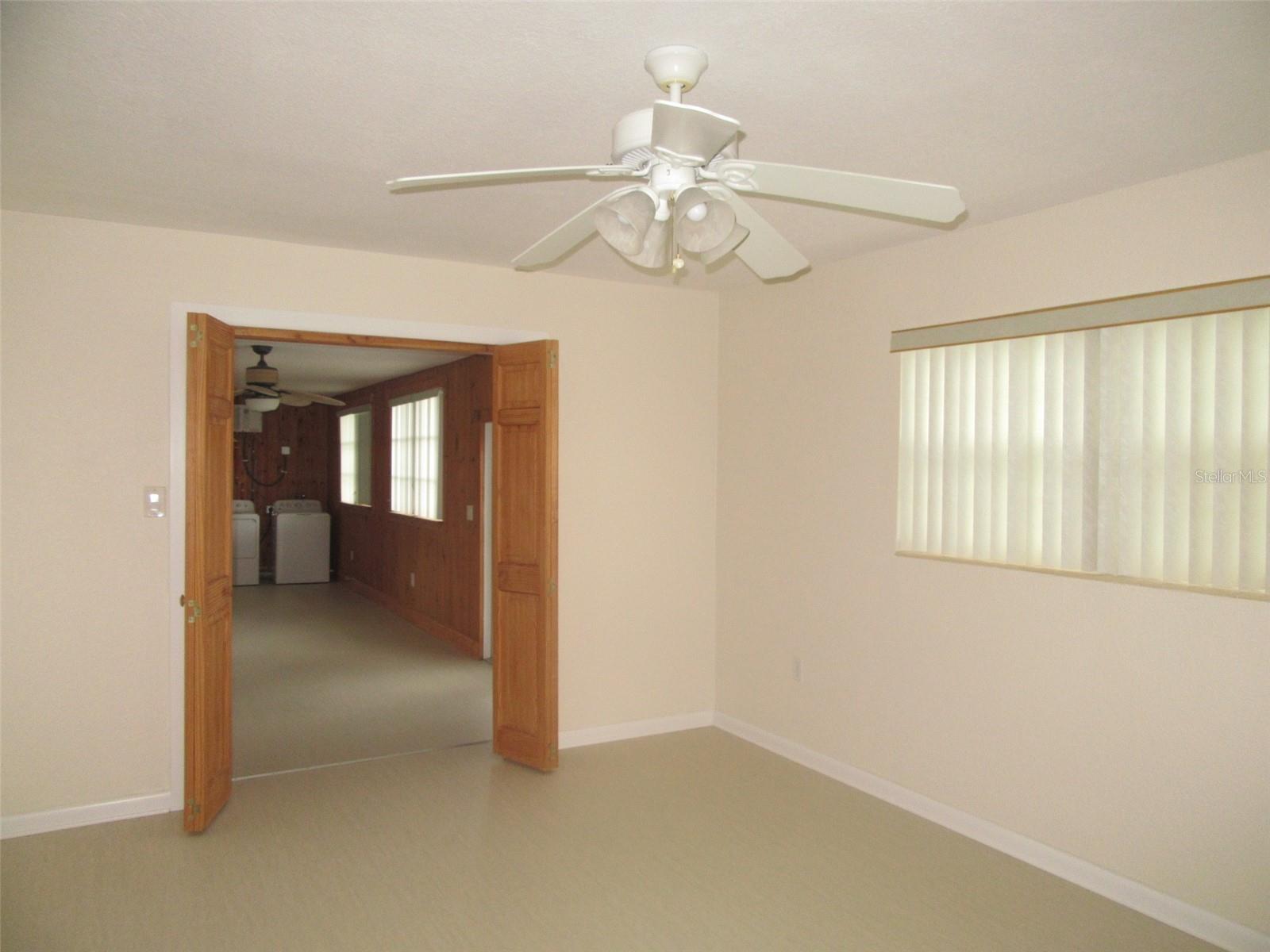 Image 18 of 34 For 21452 Edgewater Drive