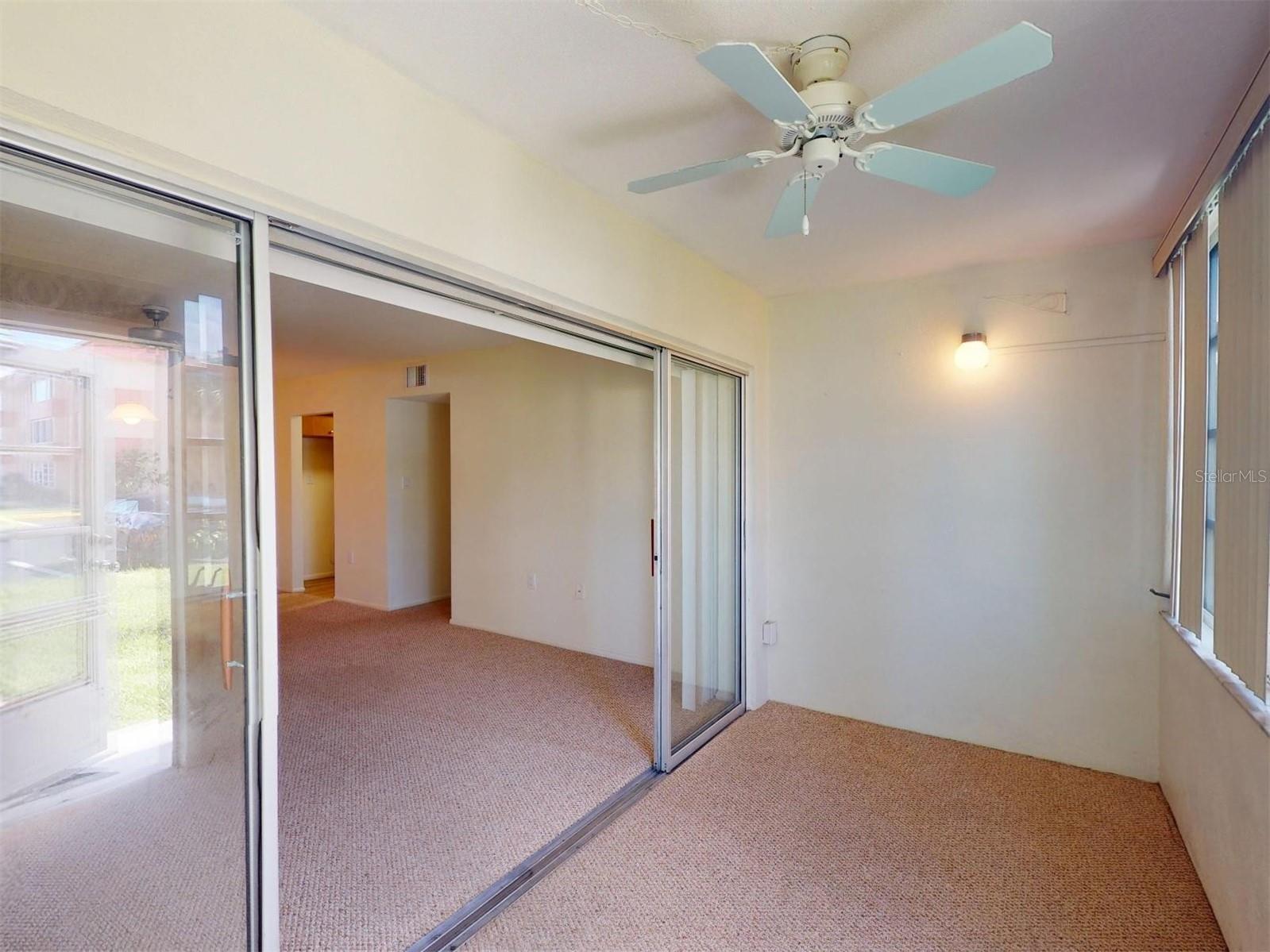 Image 10 of 32 For 21267 Gertrude Avenue 113