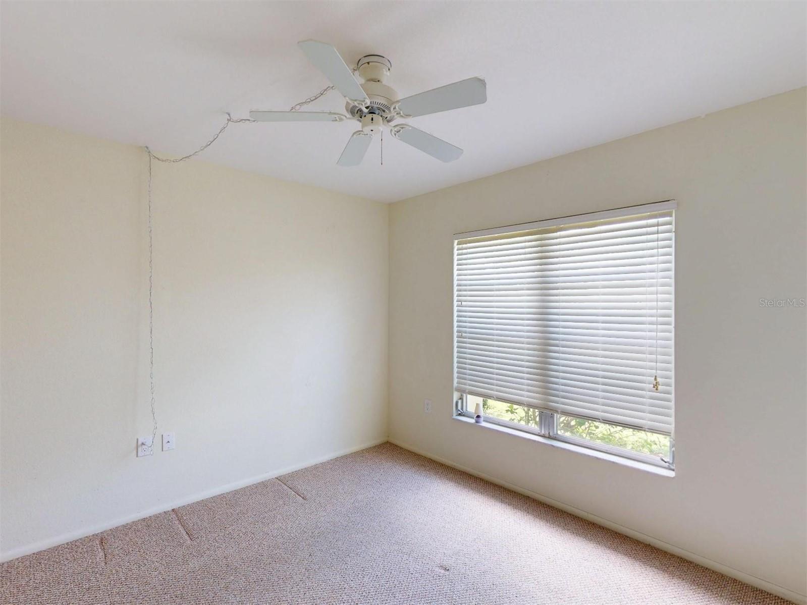 Image 13 of 32 For 21267 Gertrude Avenue 113