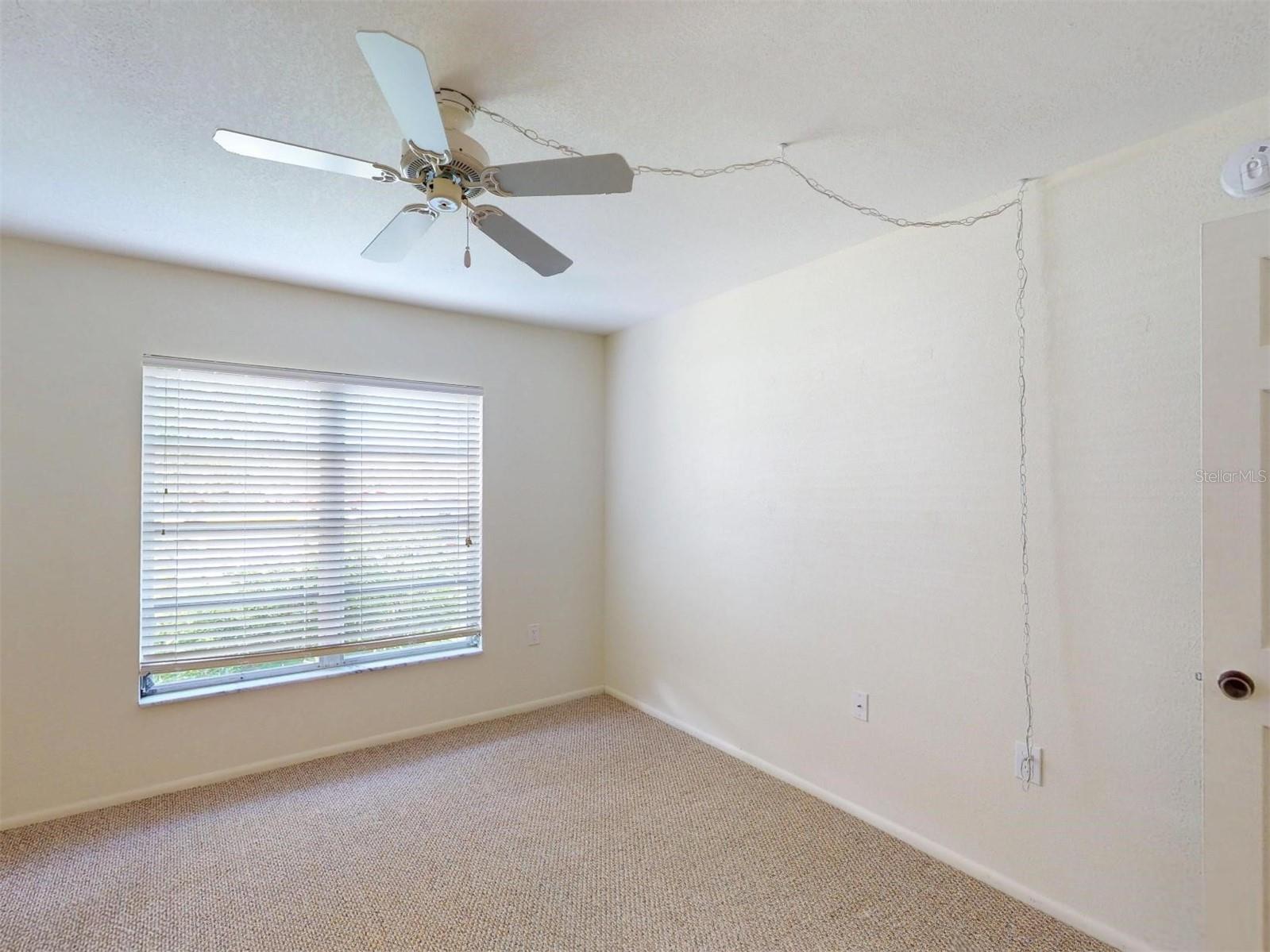 Image 16 of 32 For 21267 Gertrude Avenue 113
