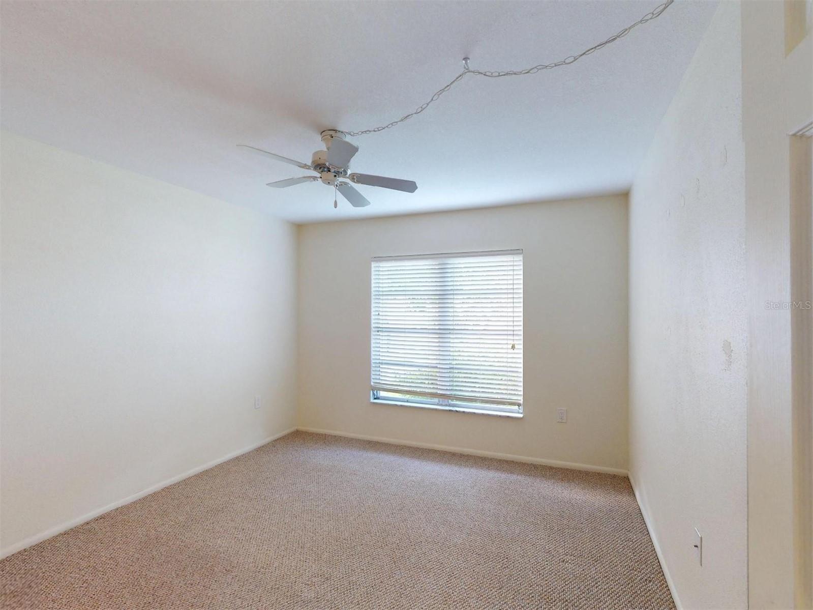 Image 18 of 32 For 21267 Gertrude Avenue 113