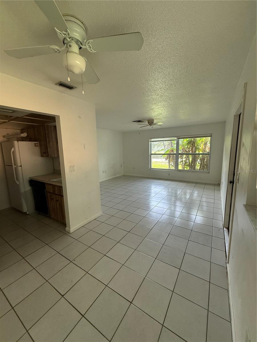 Image 3 of 13 For 1837 Royalview Drive A