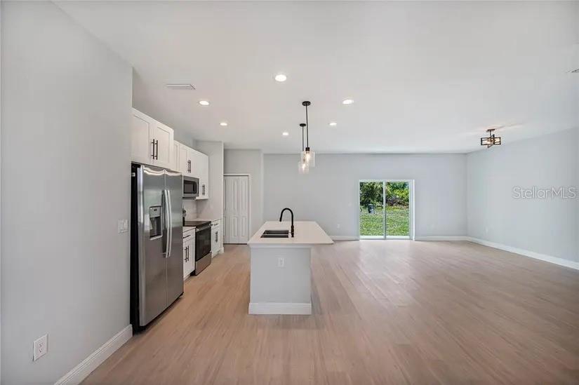 Image 3 of 13 For 17197 Russell Avenue