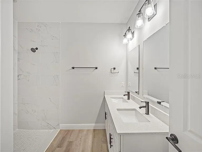 Image 3 of 14 For 16218 Chamberlain Boulevard