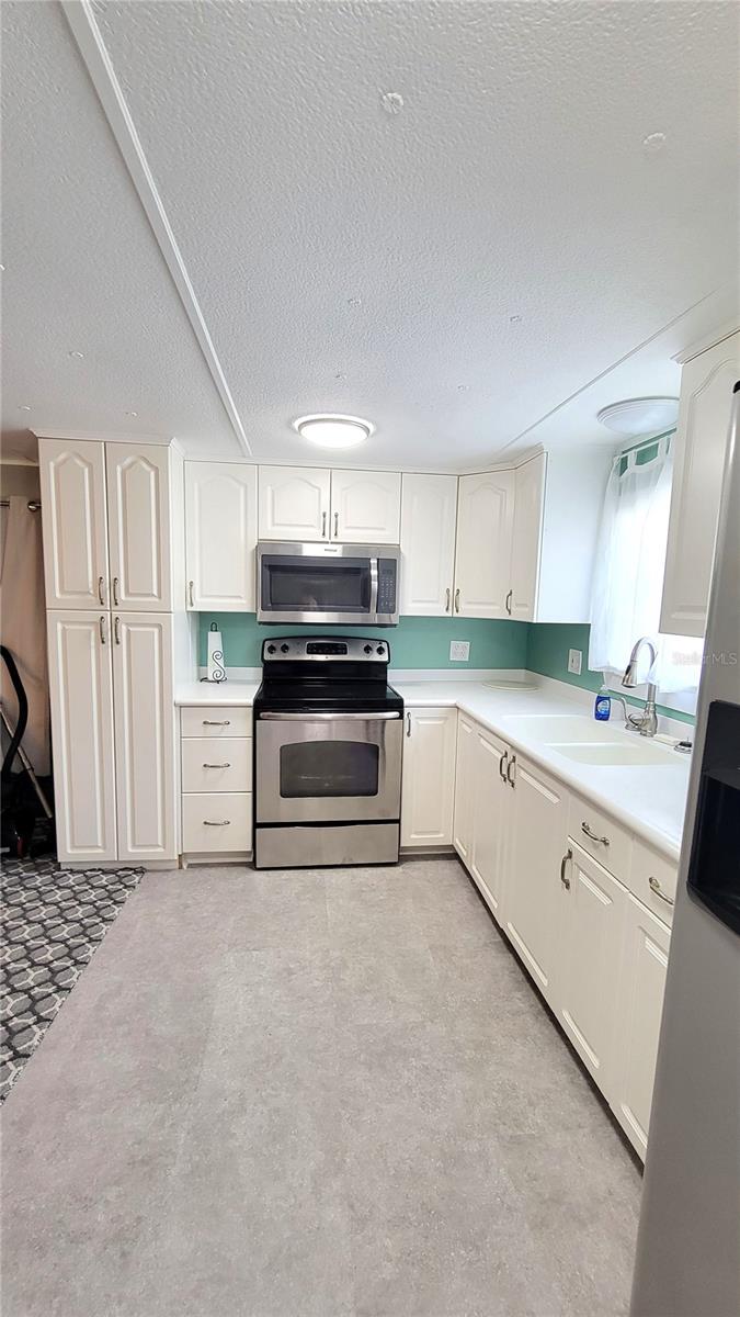 Image 5 of 26 For 43 4th Street