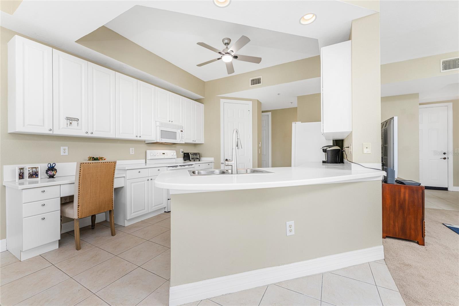 Image 10 of 78 For 97 Vivante Boulevard 404