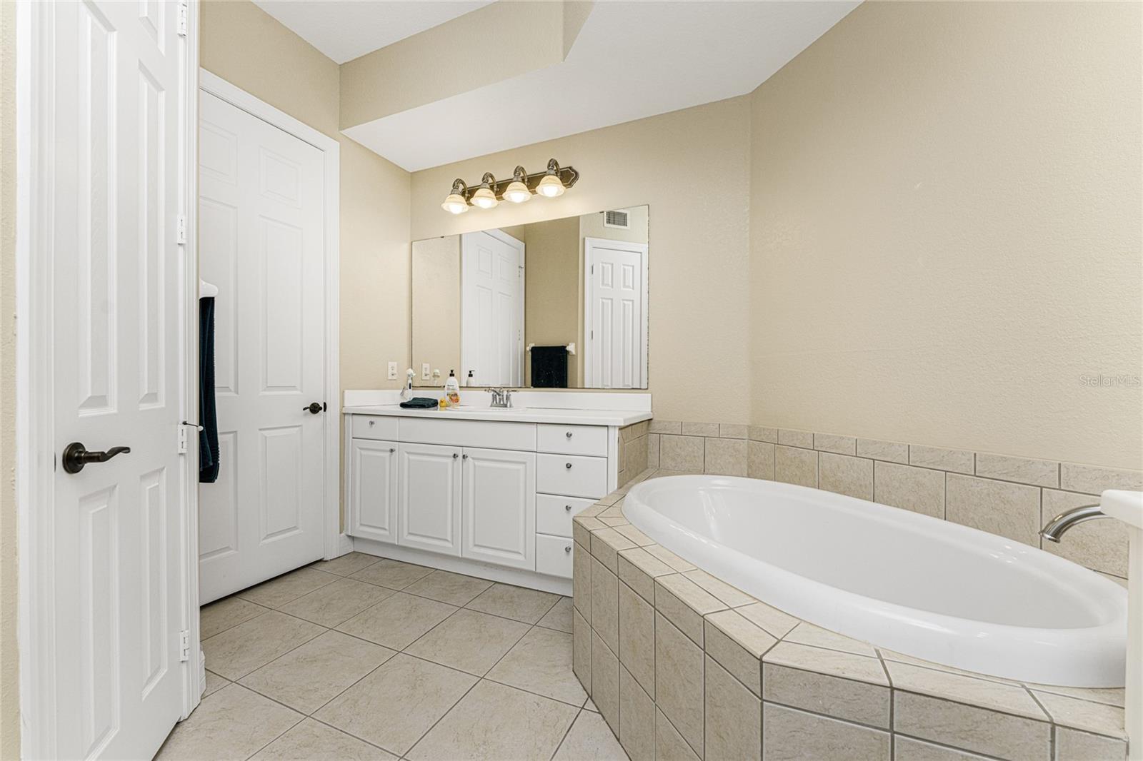 Image 19 of 78 For 97 Vivante Boulevard 404