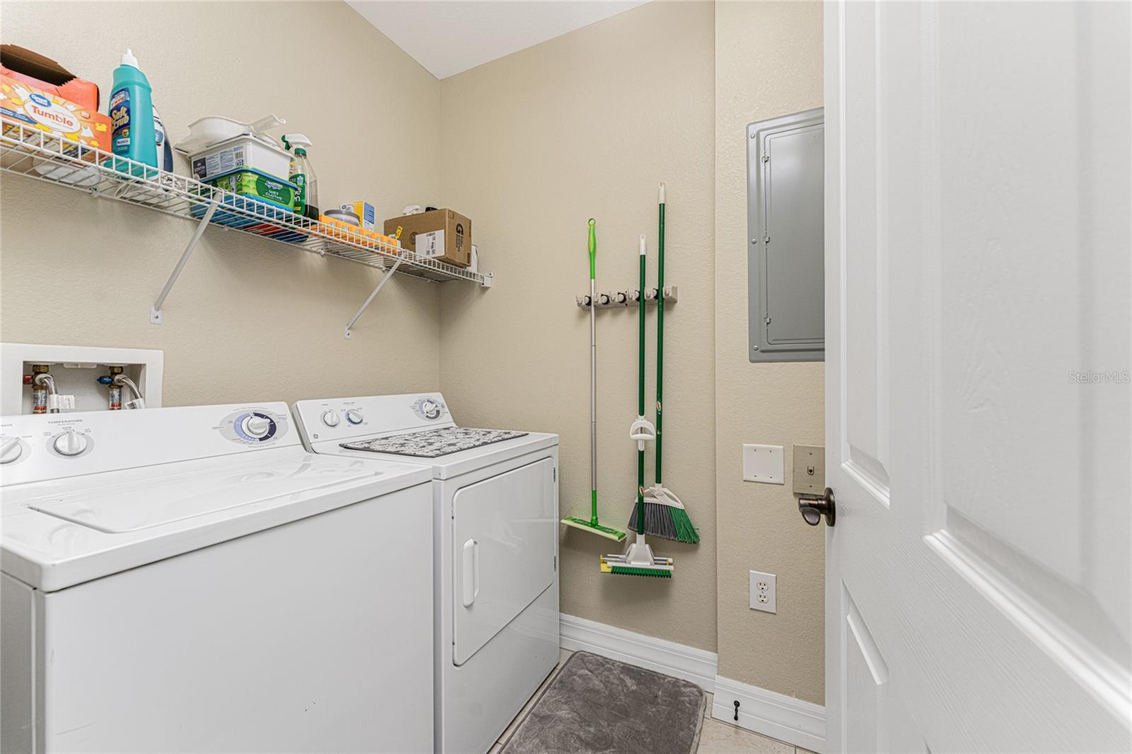 Image 26 of 78 For 97 Vivante Boulevard 404