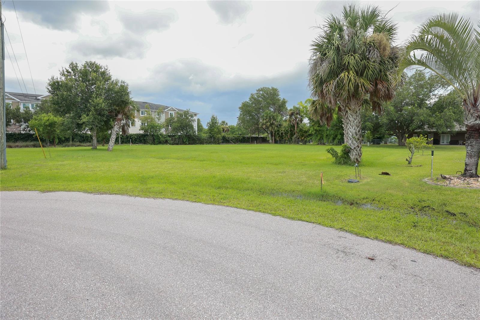 Image 12 of 14 For 481 Guyana Street