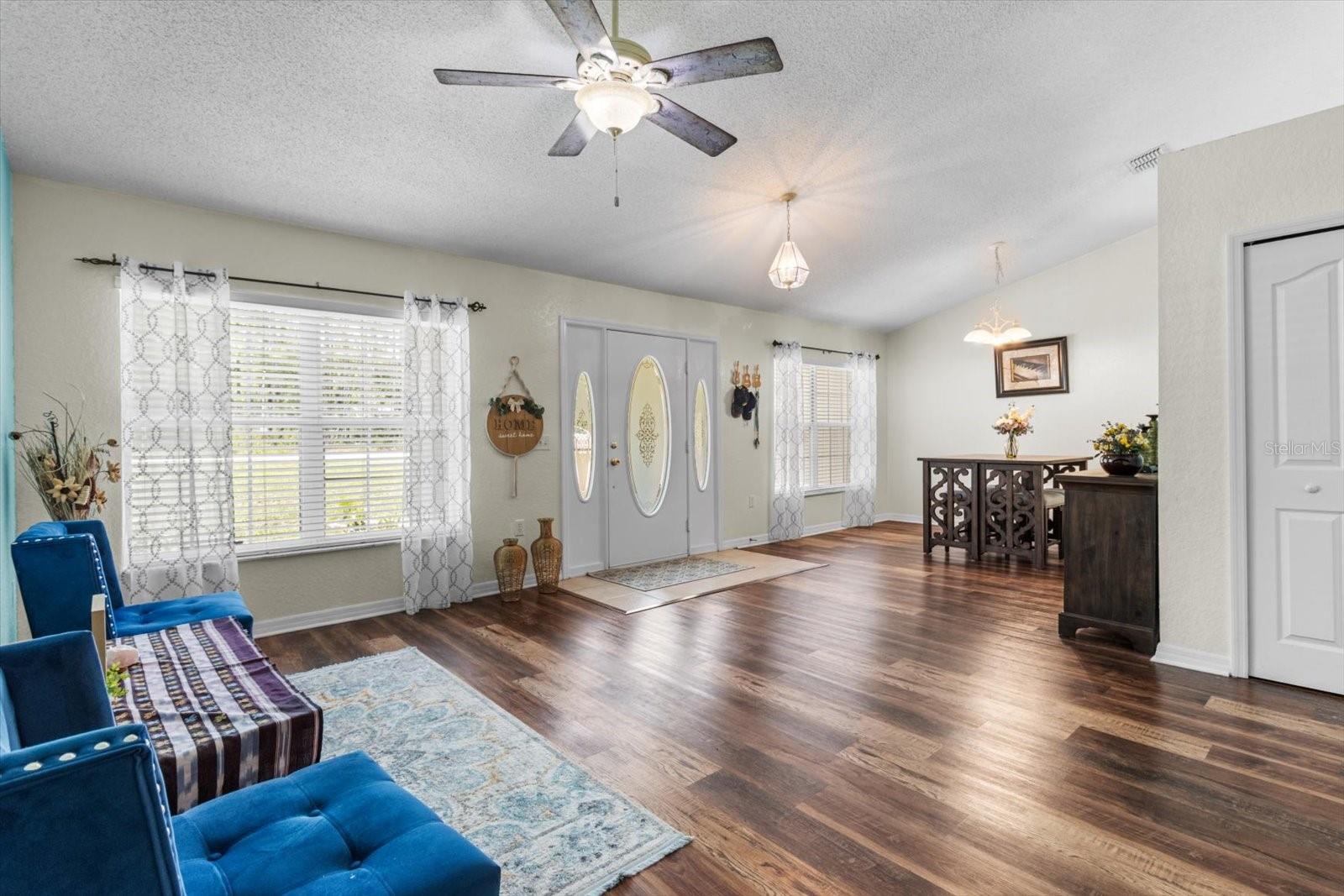 Listing photo id 10 for 16038 Malden Road