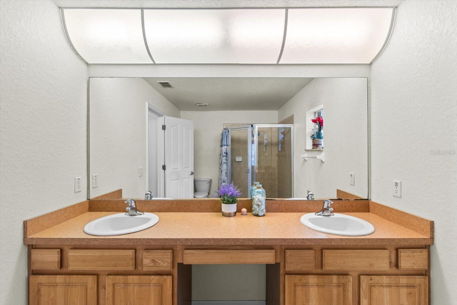 Listing photo id 19 for 16038 Malden Road
