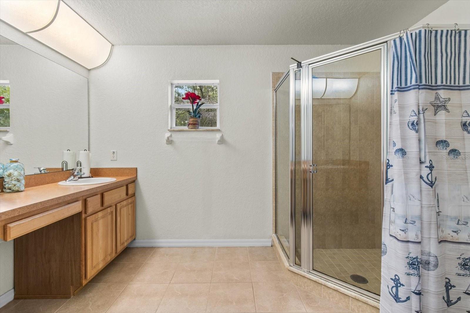 Listing photo id 20 for 16038 Malden Road