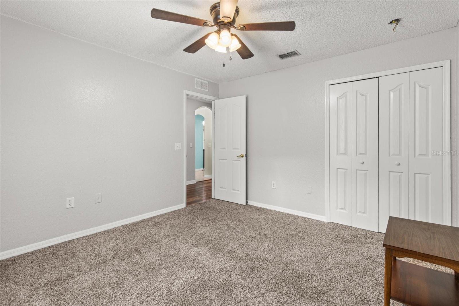 Listing photo id 23 for 16038 Malden Road