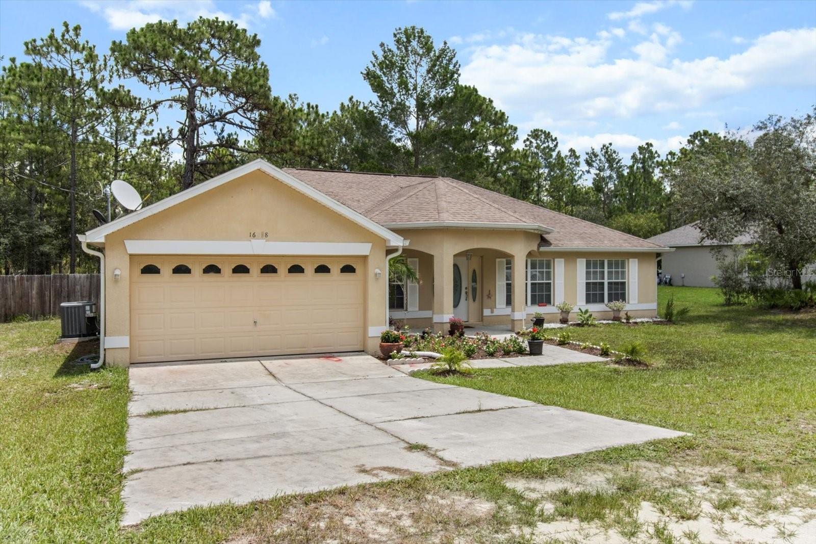 Listing photo id 32 for 16038 Malden Road