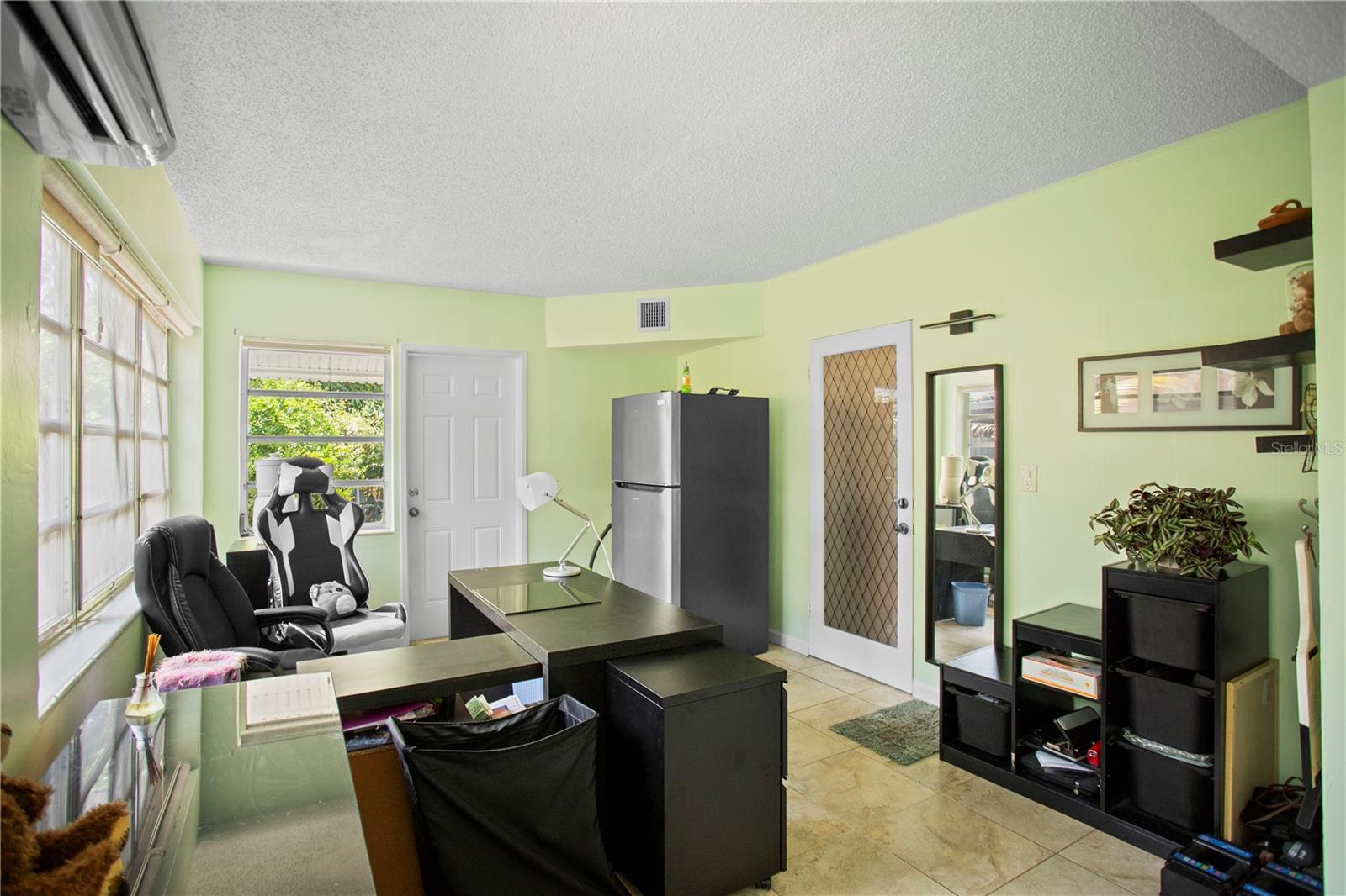 Image 17 of 49 For 917 26th Avenue