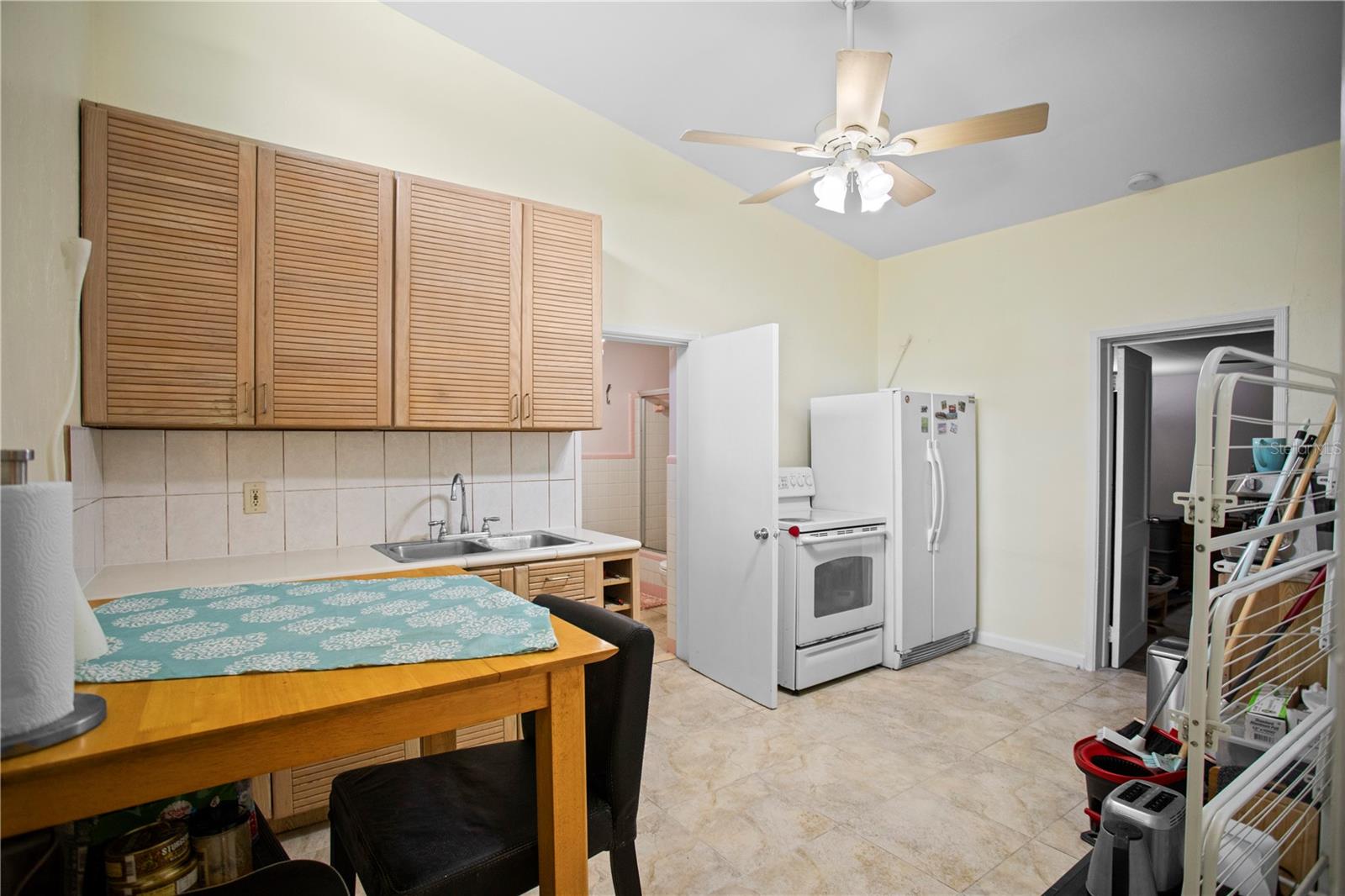 Image 18 of 49 For 917 26th Avenue
