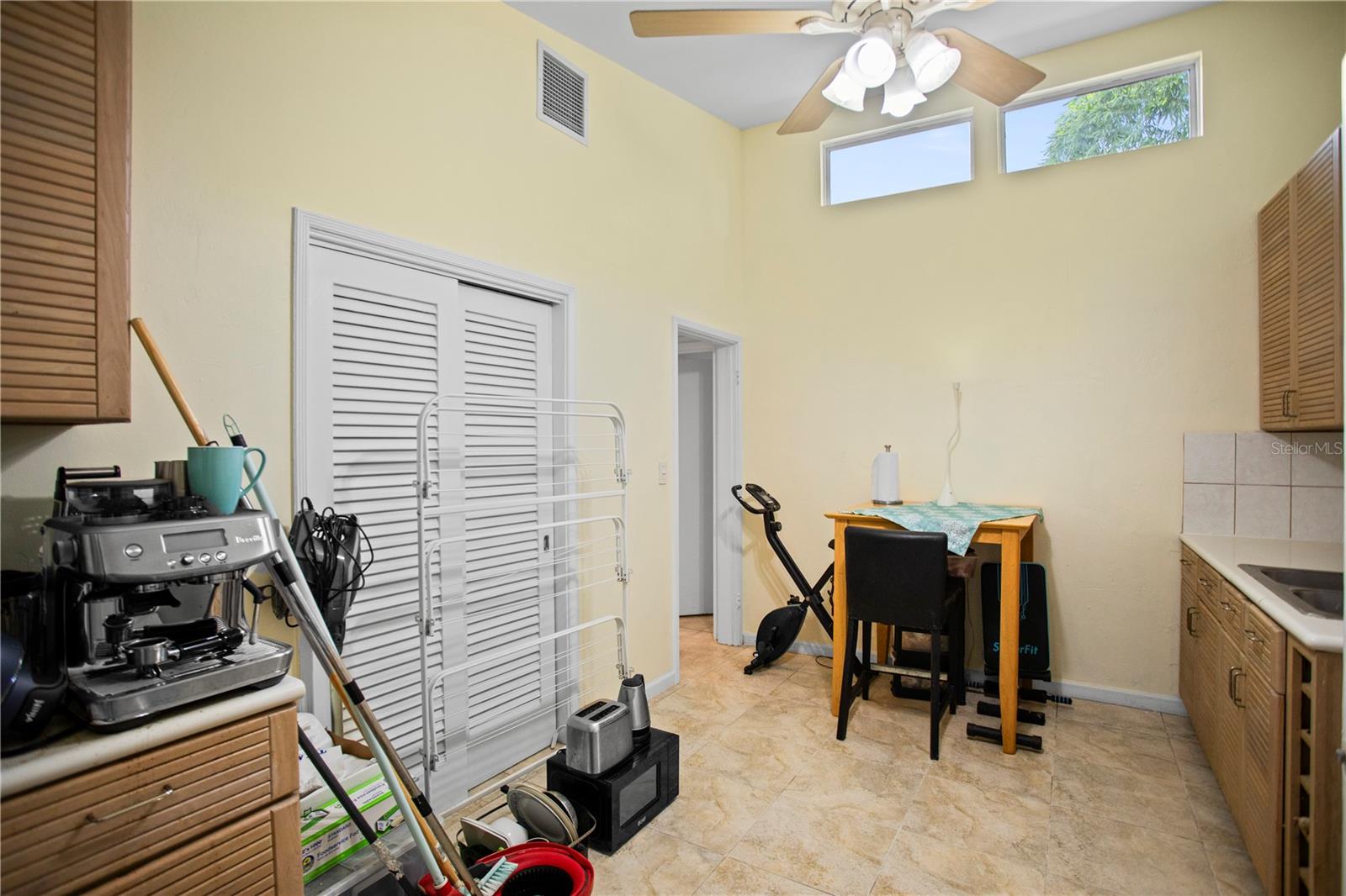 Image 20 of 49 For 917 26th Avenue