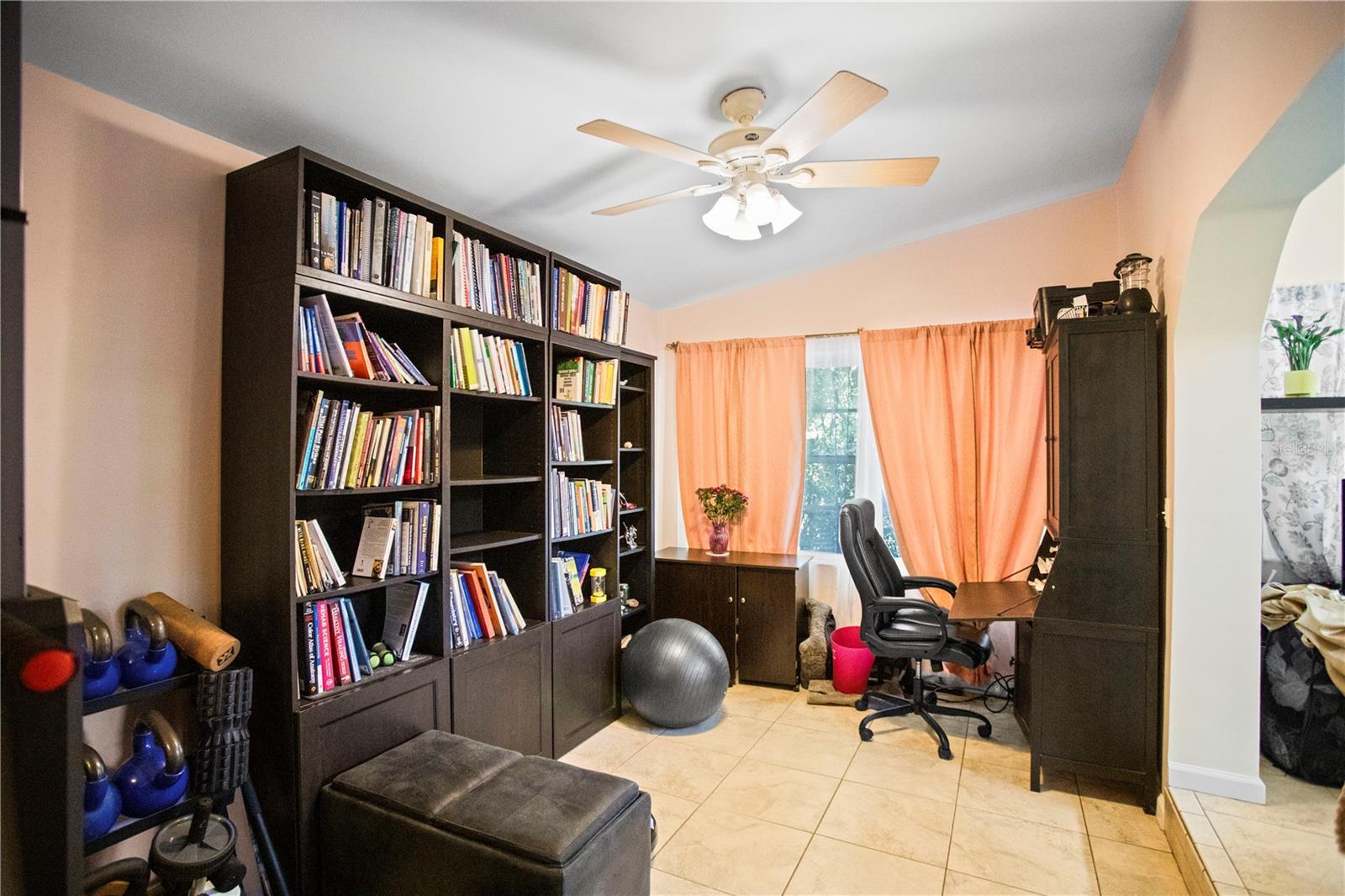 Image 32 of 49 For 917 26th Avenue