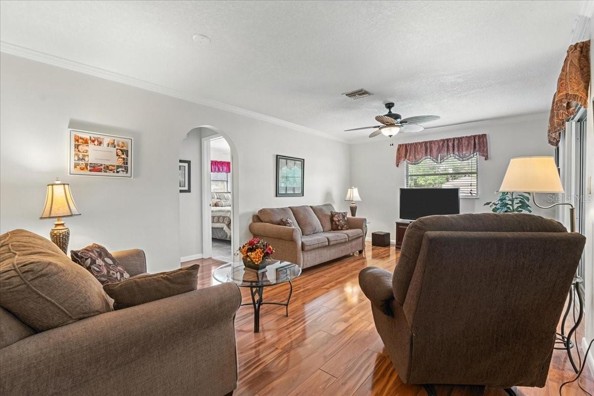 Image 18 of 39 For 2325 Linton Lane