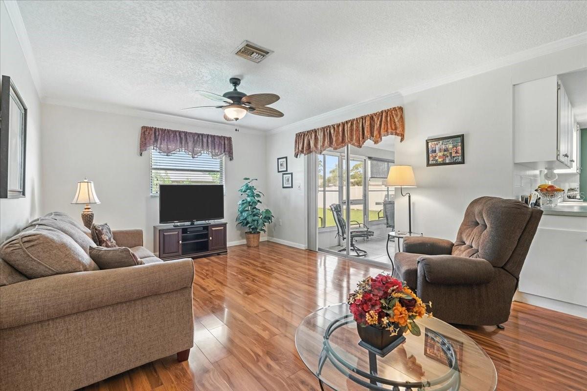 Image 19 of 39 For 2325 Linton Lane
