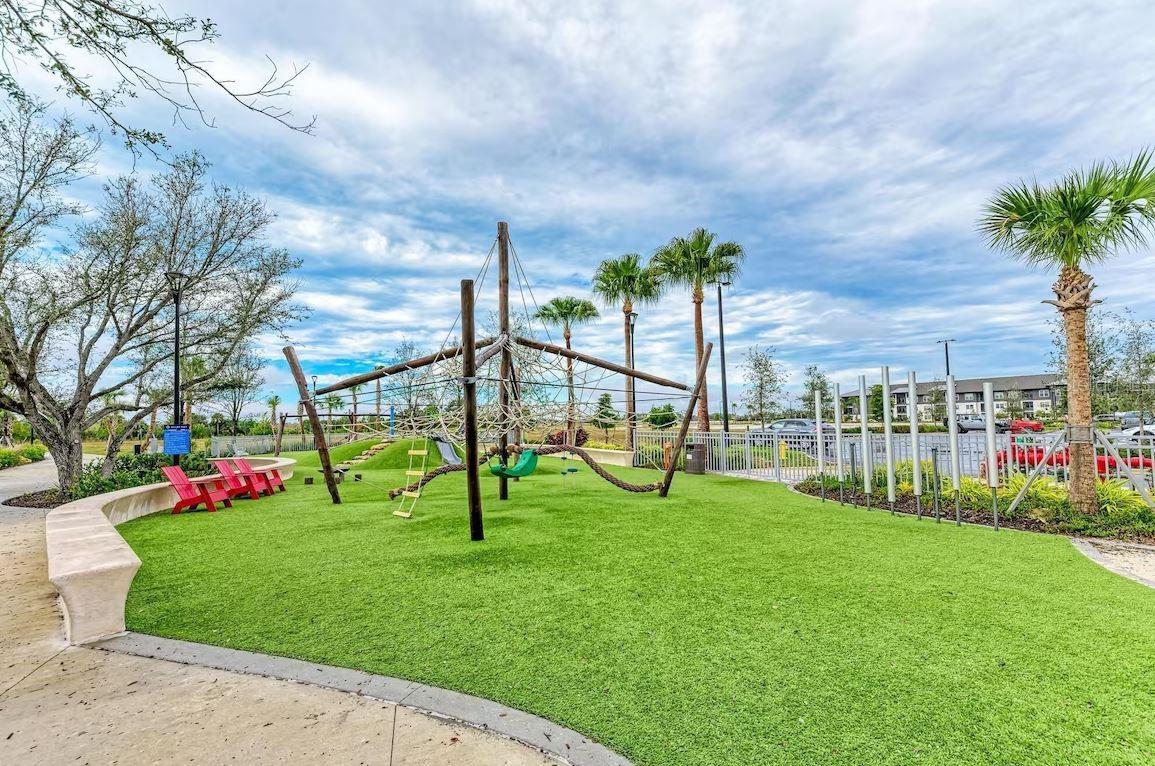 Image 33 of 49 For 17535 Opal Sand Drive 205