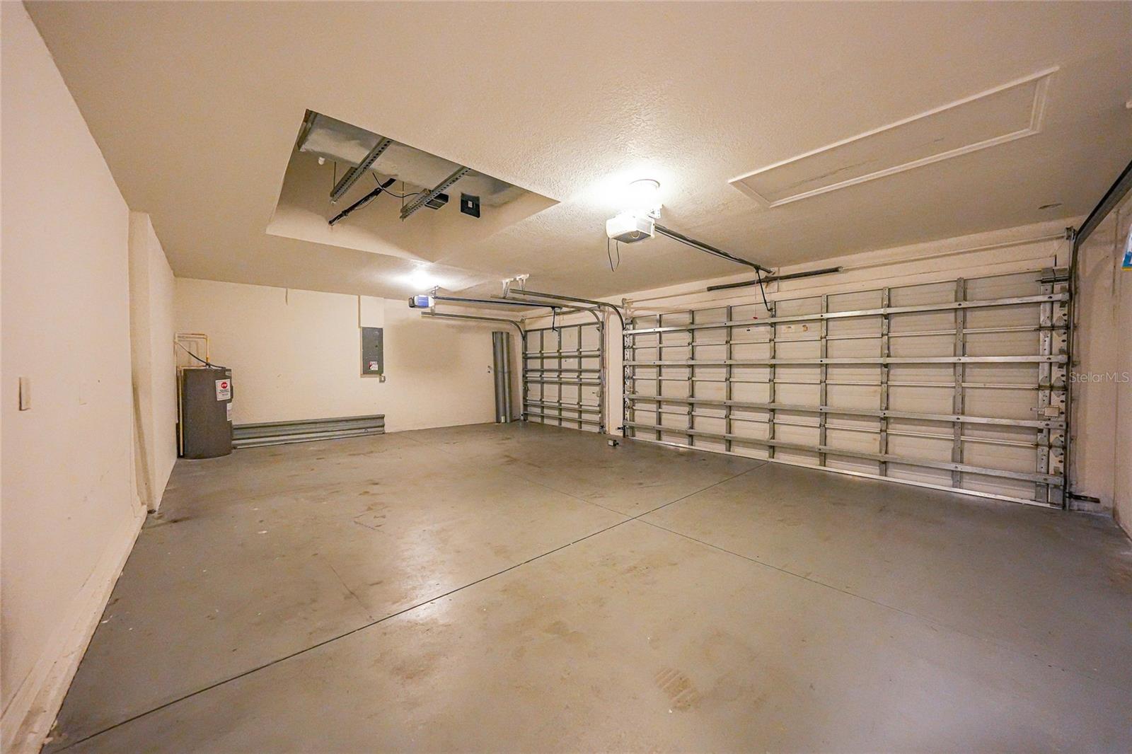 Image 12 of 16 For 15117 Lyneburg Avenue