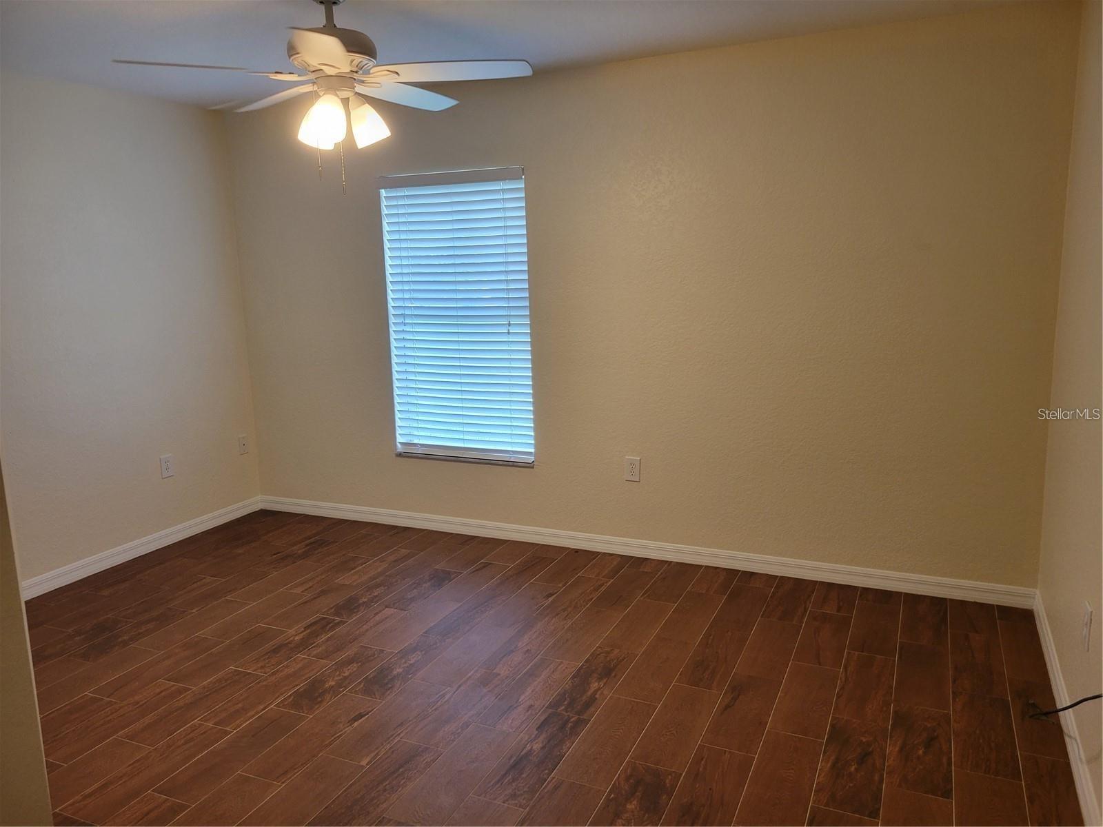 Image 5 of 16 For 15117 Lyneburg Avenue