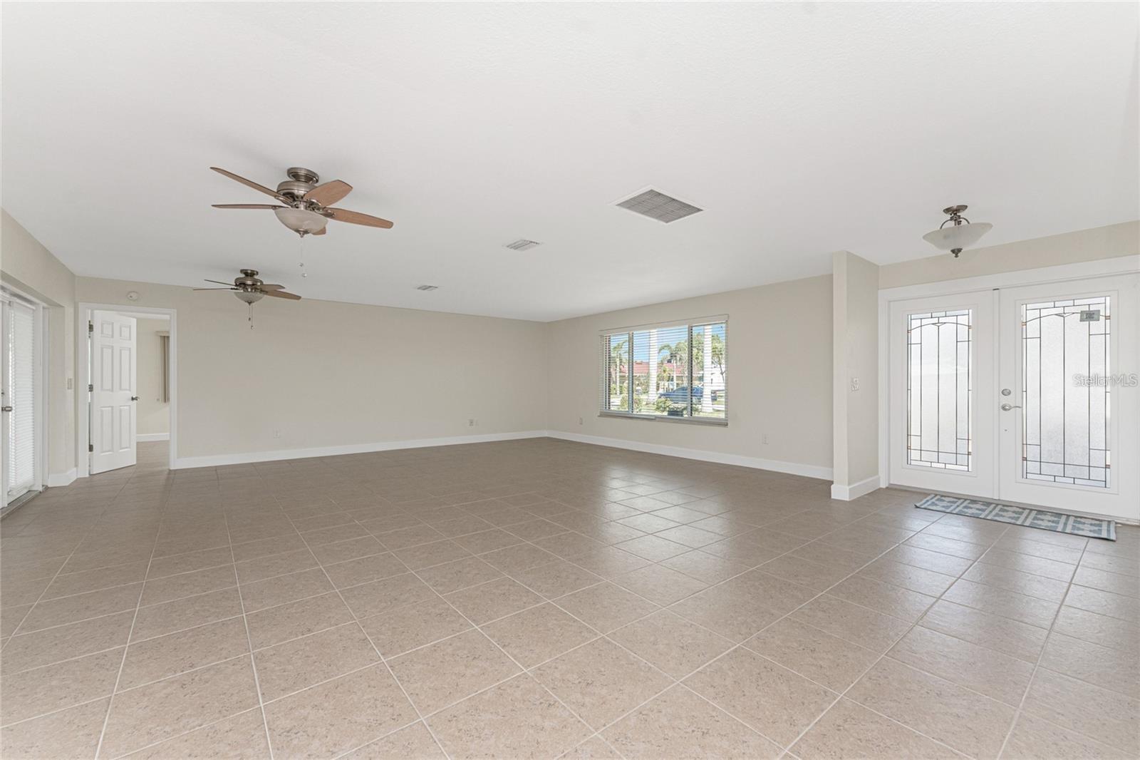 Image 4 of 35 For 35 Sabal Drive