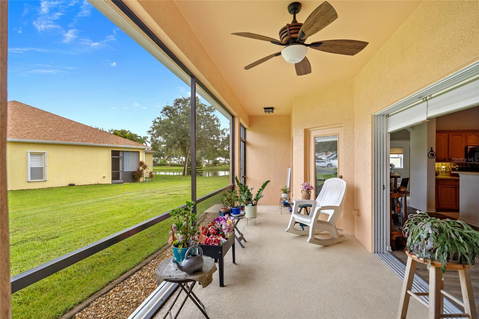 Image 24 of 36 For 2860 Suncoast Lakes Boulevard
