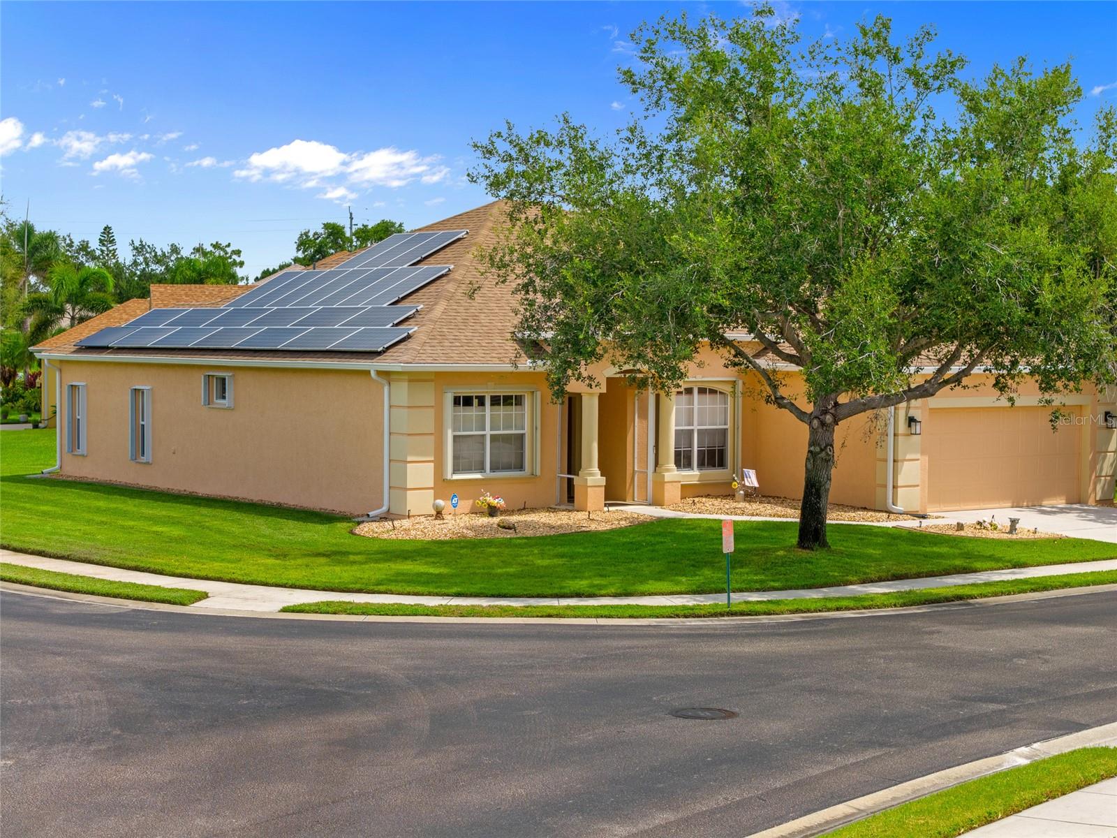 Image 32 of 36 For 2860 Suncoast Lakes Boulevard