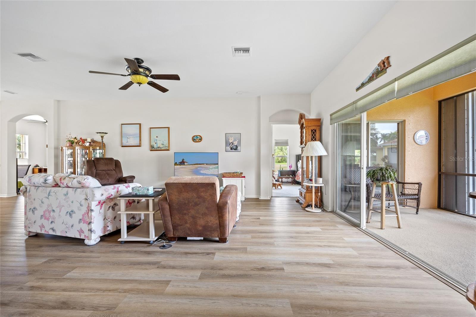 Image 7 of 36 For 2860 Suncoast Lakes Boulevard