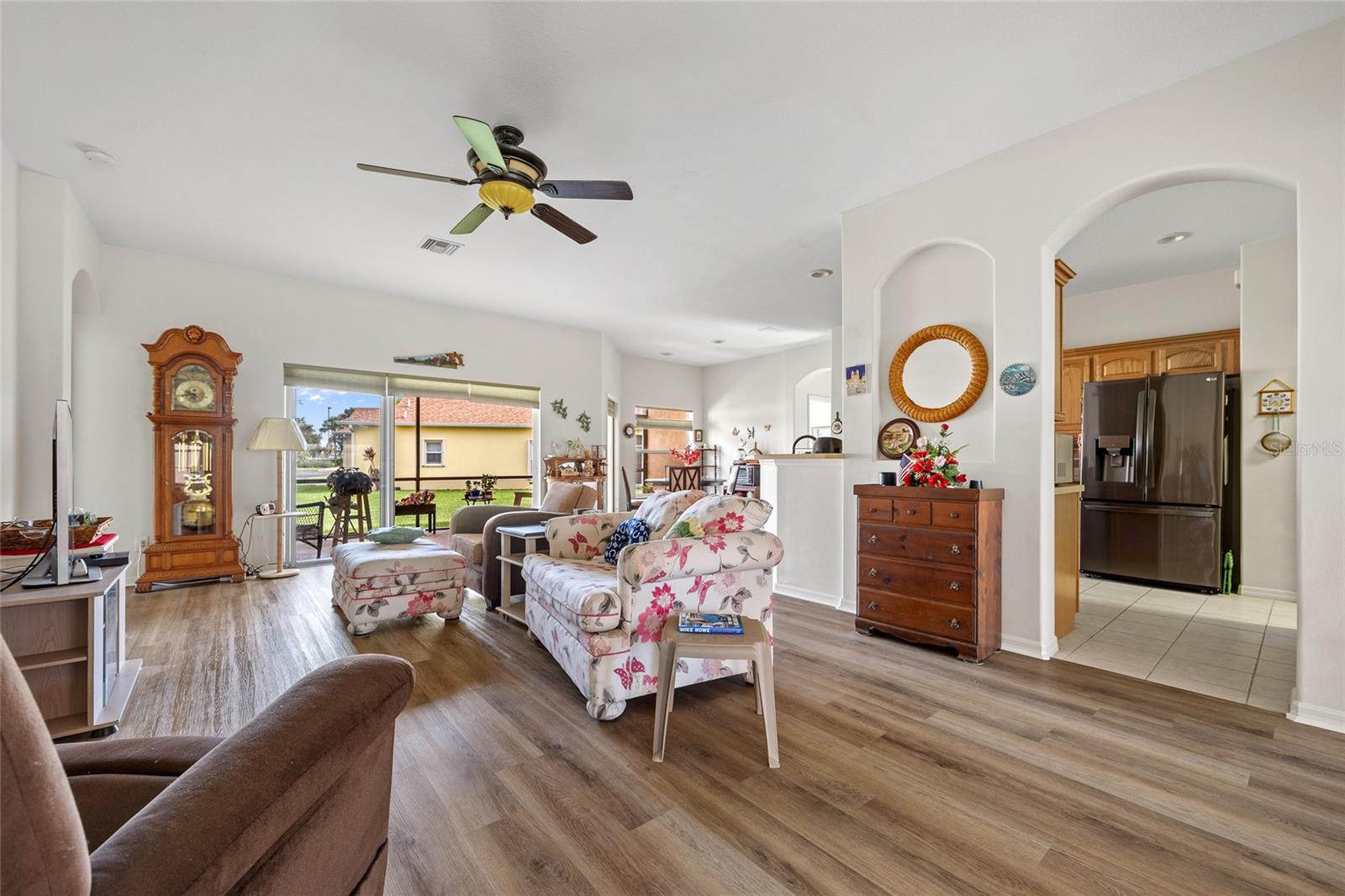 Image 8 of 36 For 2860 Suncoast Lakes Boulevard