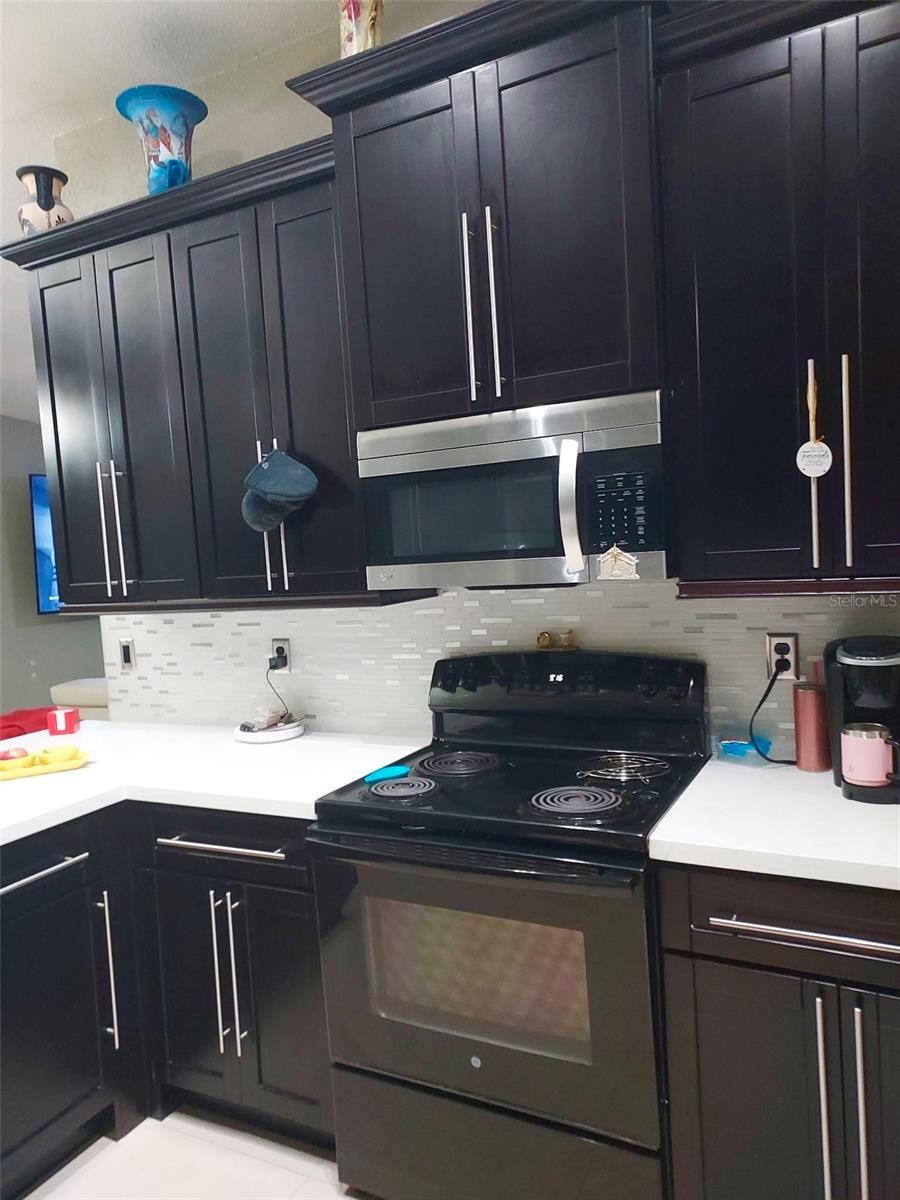 Image 10 of 50 For 957 Chevy Chase Street