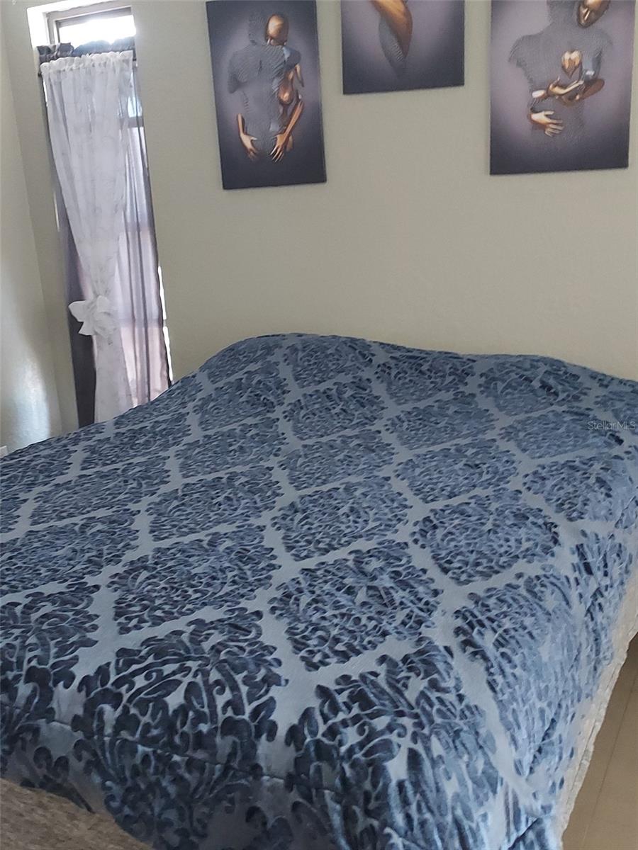 Image 12 of 50 For 957 Chevy Chase Street