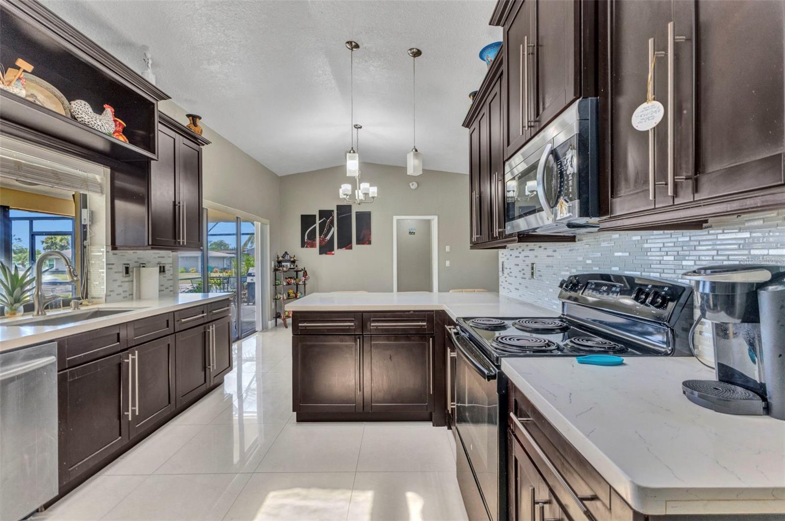 Image 18 of 50 For 957 Chevy Chase Street