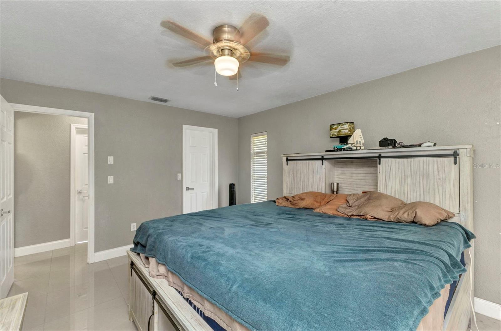 Image 20 of 50 For 957 Chevy Chase Street