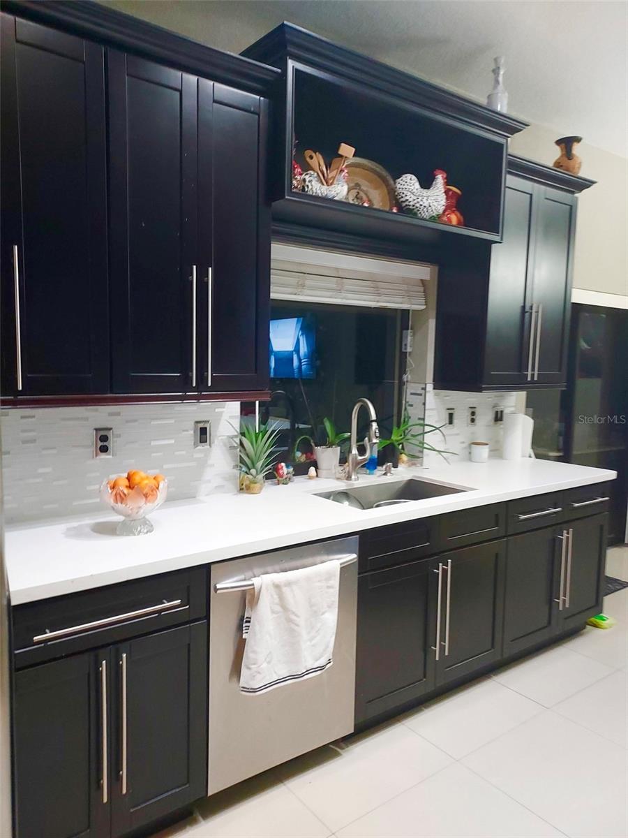 Image 9 of 50 For 957 Chevy Chase Street