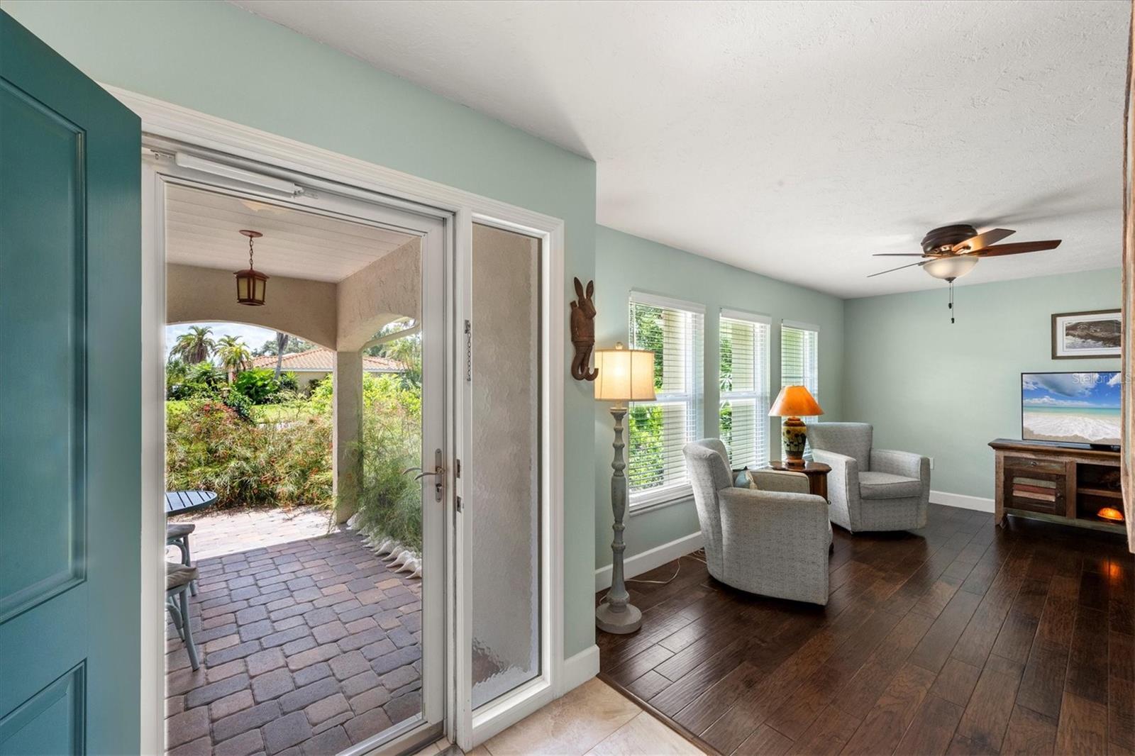 Image 10 of 49 For 395 Rossetti Drive