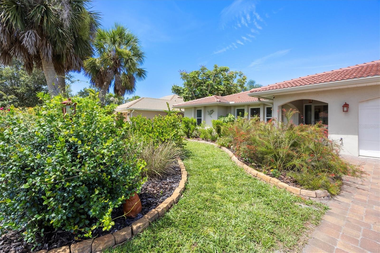 Image 8 of 49 For 395 Rossetti Drive