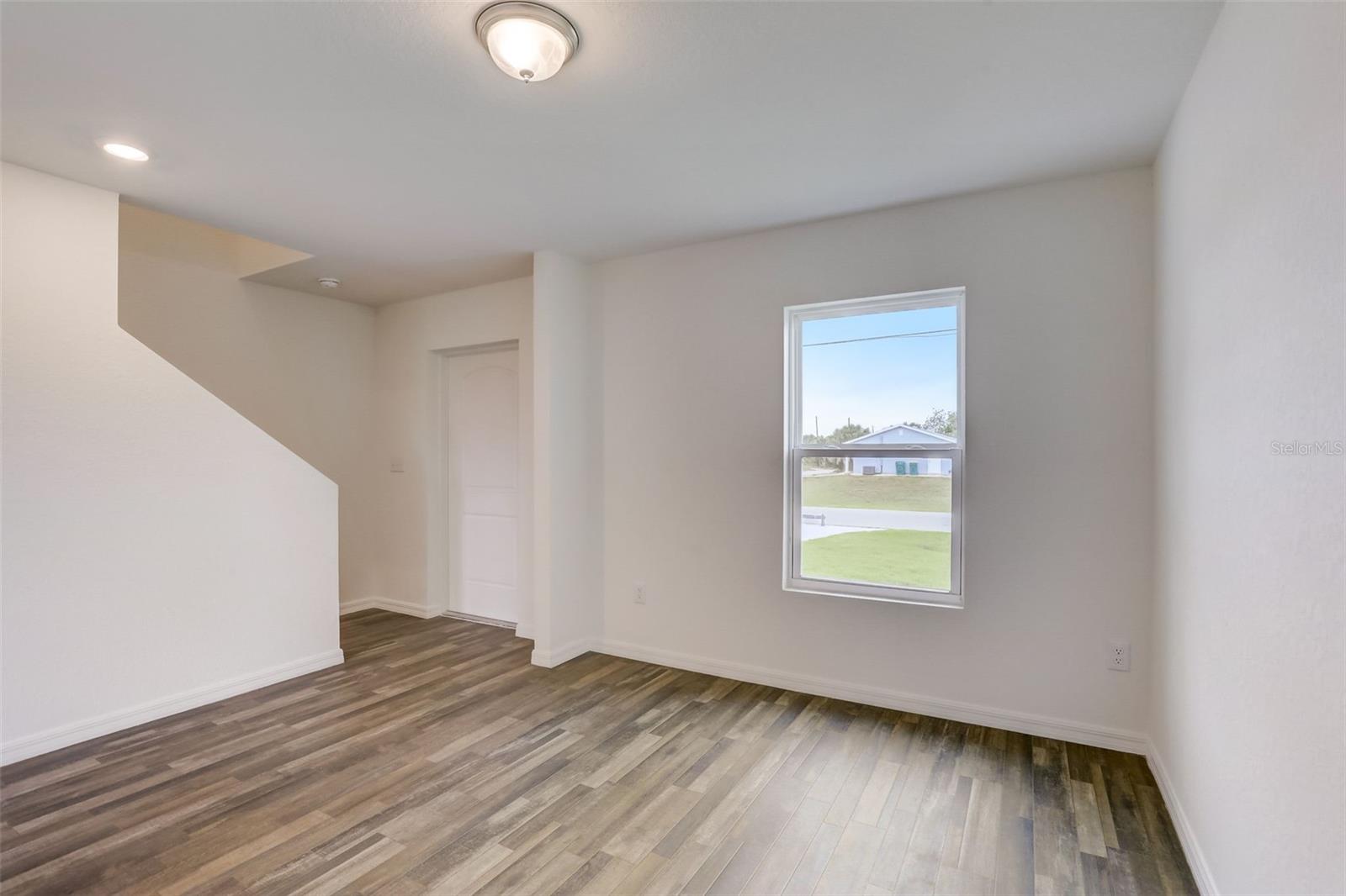 Image 4 of 20 For 3461 Dahlia Drive