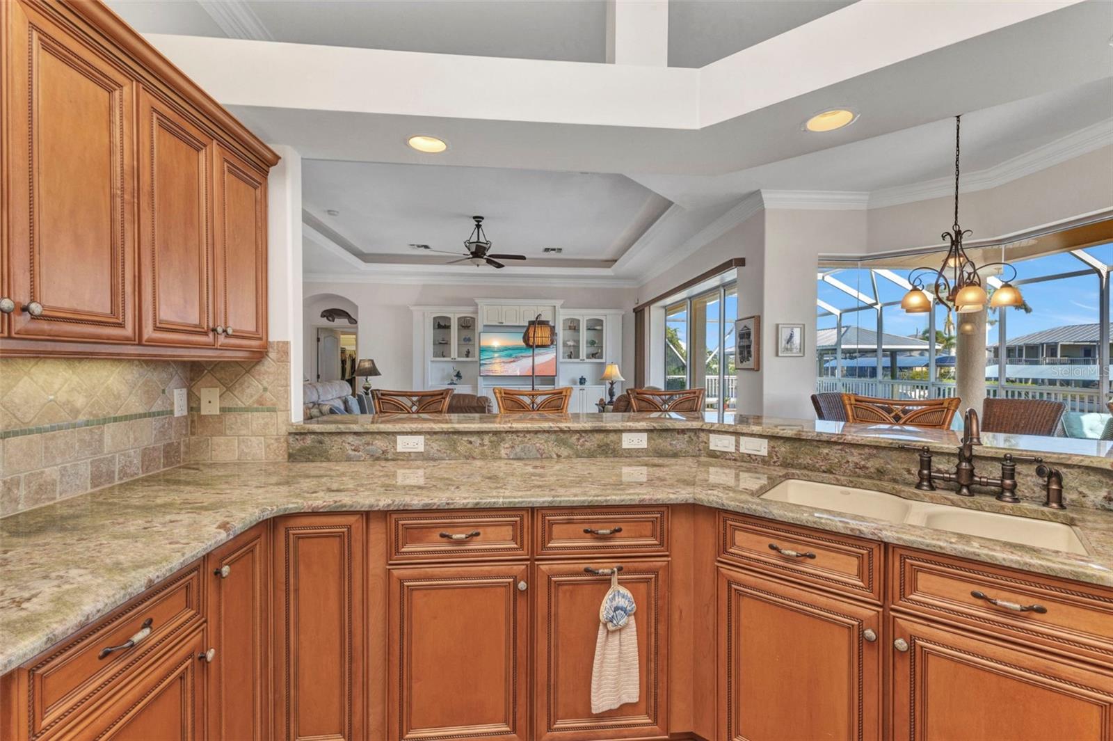 Image 32 of 100 For 24354 Pirate Harbor Boulevard