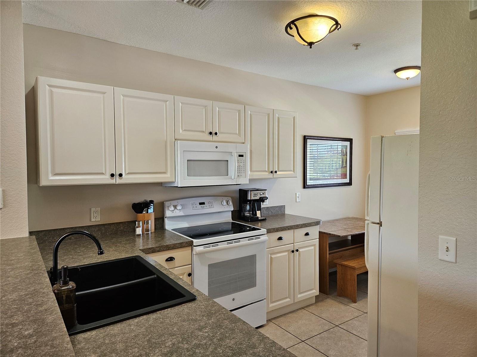 Image 29 of 57 For 2140 Heron Lake Drive 202