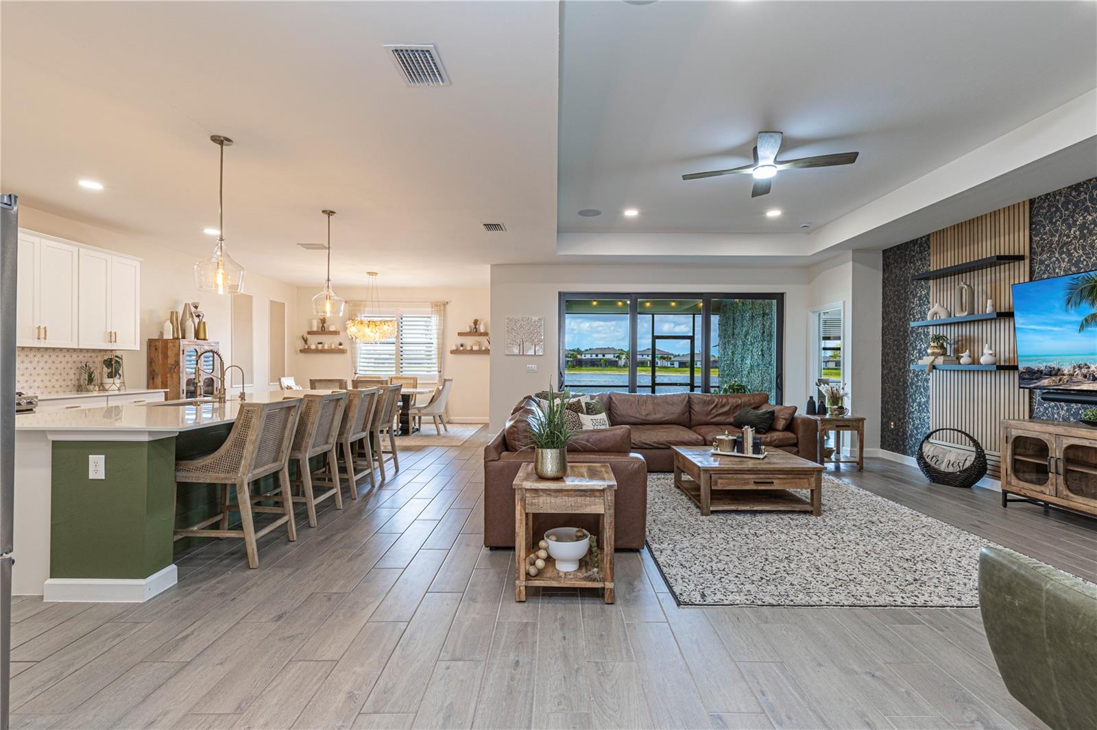 Image 6 of 60 For 20278 Kingmont Drive