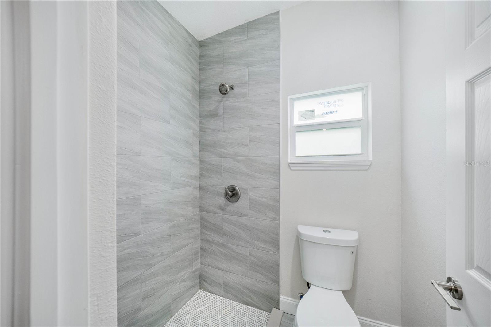 Image 16 of 28 For 5509 Fairlane Drive