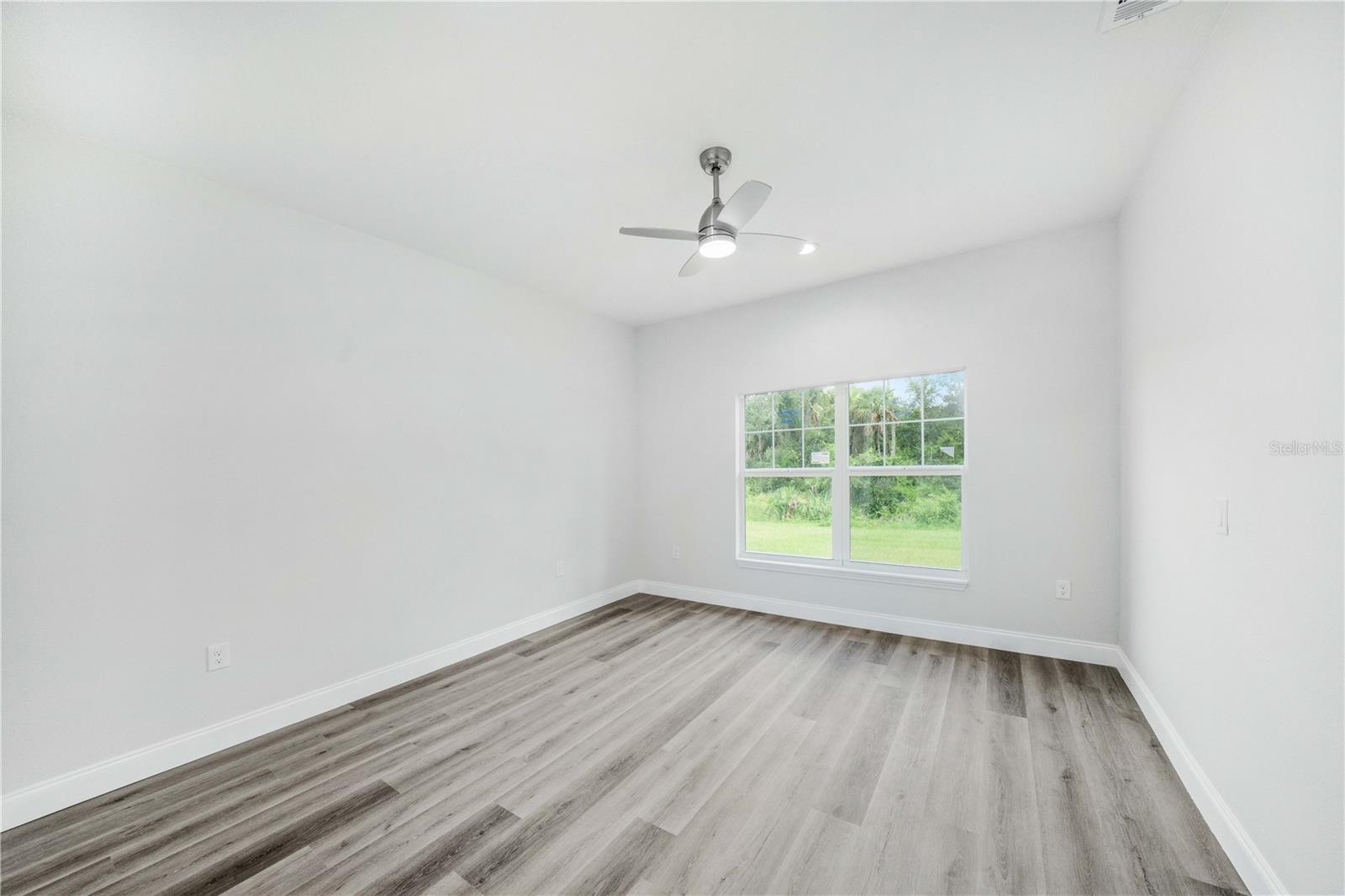 Image 19 of 28 For 5509 Fairlane Drive